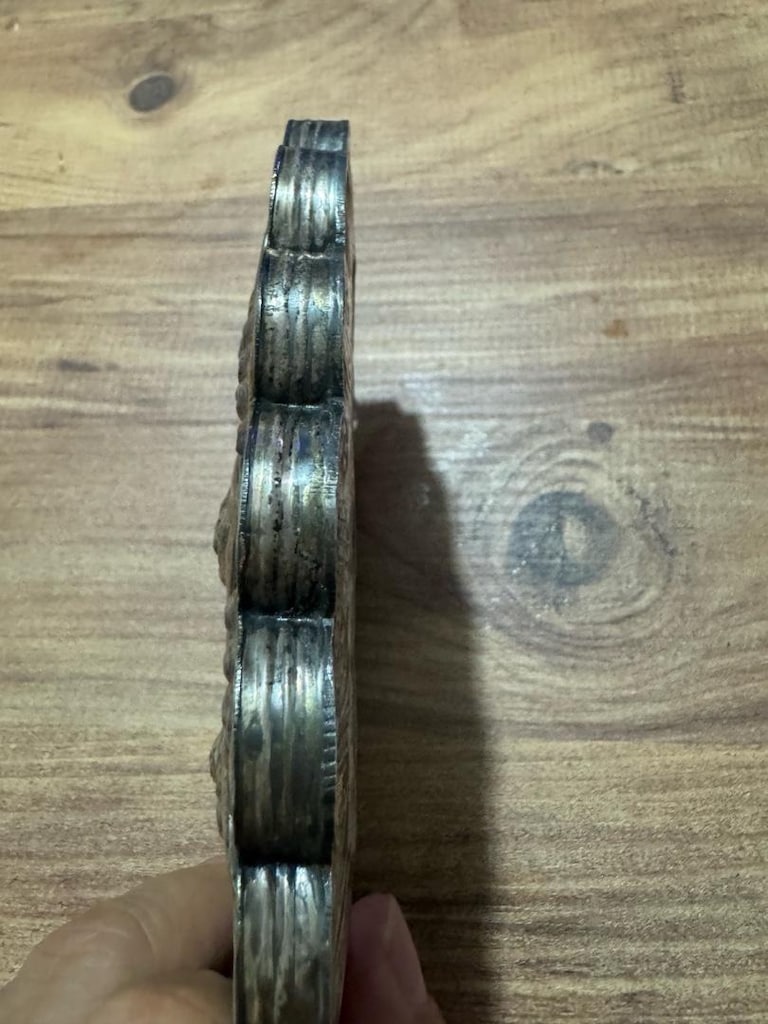 Eski Alman Gümüşü (Alpaka) Kabartma Duvar Aynası - 10