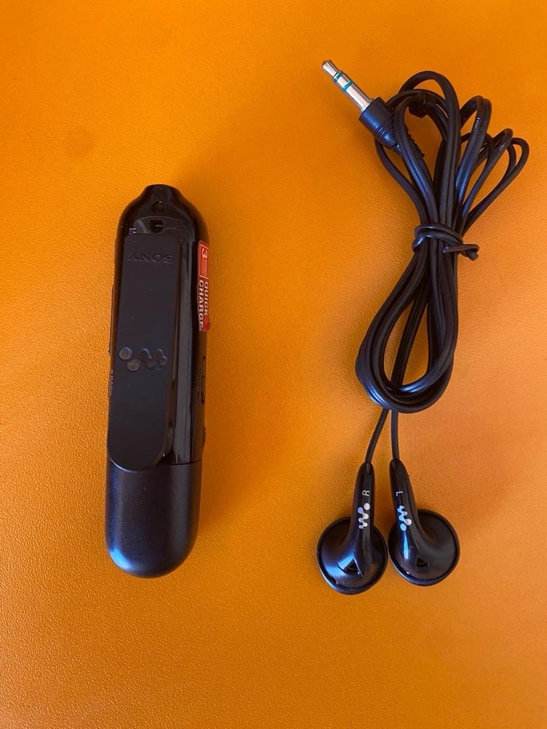 Sony Walkman NWZ-B183 MP3 Çalar - Orijinal Kulaklıklı Temiz Cihaz - 5