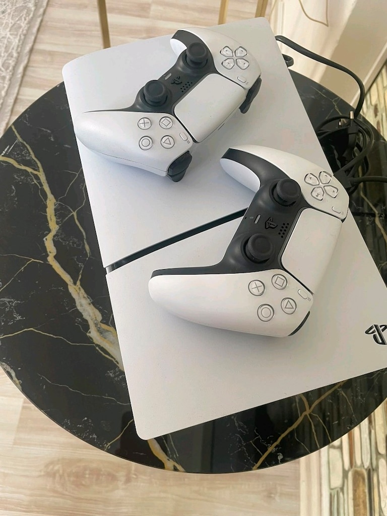 PS5 Digital Edition satılık Acill - 2