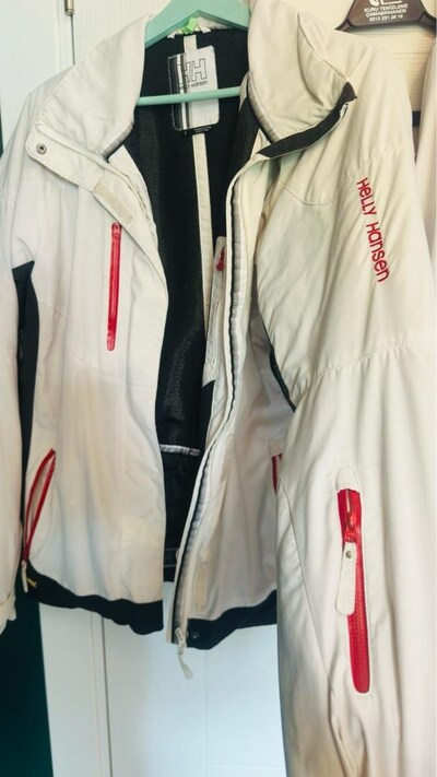 Helly Hansen kayak montu