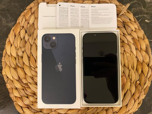 YD İPhone 13 128GB Hat Takılmamış!