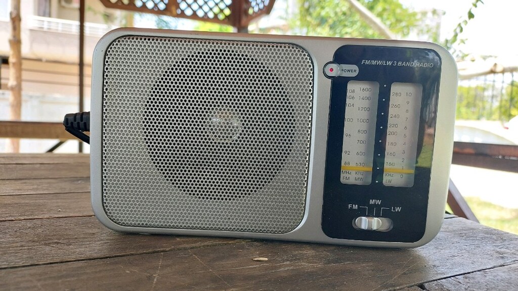 EV BAĞ BAHÇE RADYOSU TESCO RAD-207 MW-FM-LW BAND - 8