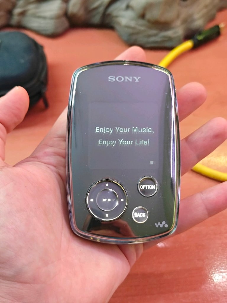 Sony Walkman NW A3000 Digital Music Player - 7