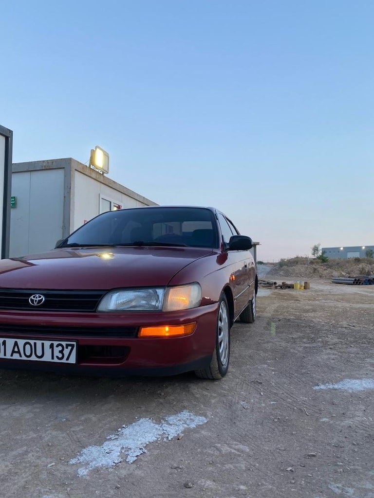 TEK DEĞİŞENLİ/MEKANİĞİ TAM/KLİMALI/LASTİKLRYENİ/MASRFSIZ COROLLA 1.3 m - 4