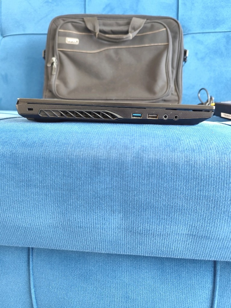Monster Abra + İ5 10.Nesil + 4 GB GTX 1650 Ti + 8 GB Ram + 512 SSD - 8