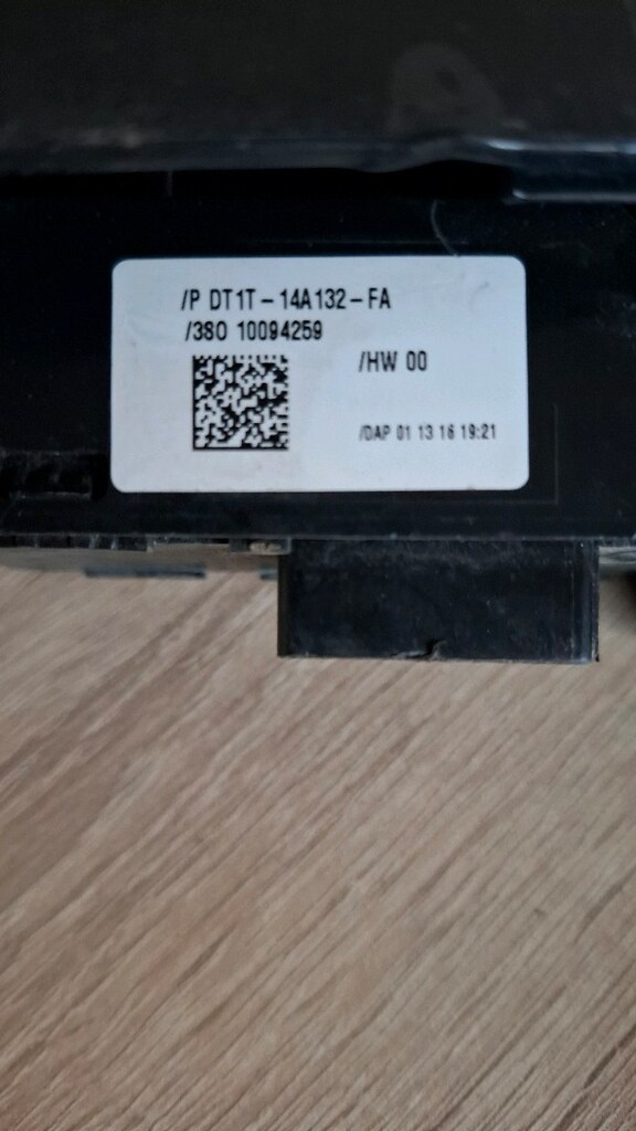 FORD TOURNEO CURİER CONNECT SOL CAM AÇMA VE AYNA KUMANDA DÜĞMELERİ - 3