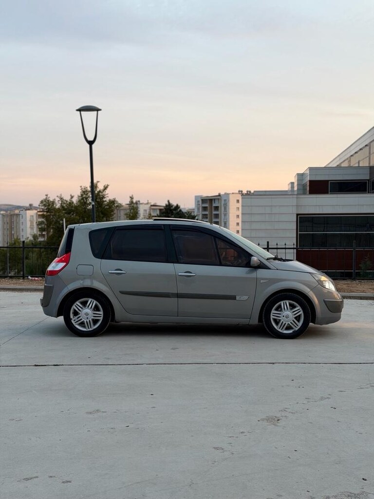 Renault Scenic 1.6 Privilege 2006 Model 244.000 KM DEĞİŞENSİZ TRAMRSİZ - 3