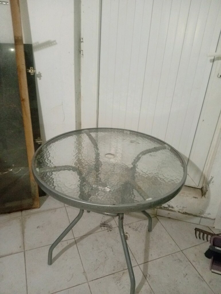 Lüks Cam Masa ( Ikea dan alınmıştır) - 2