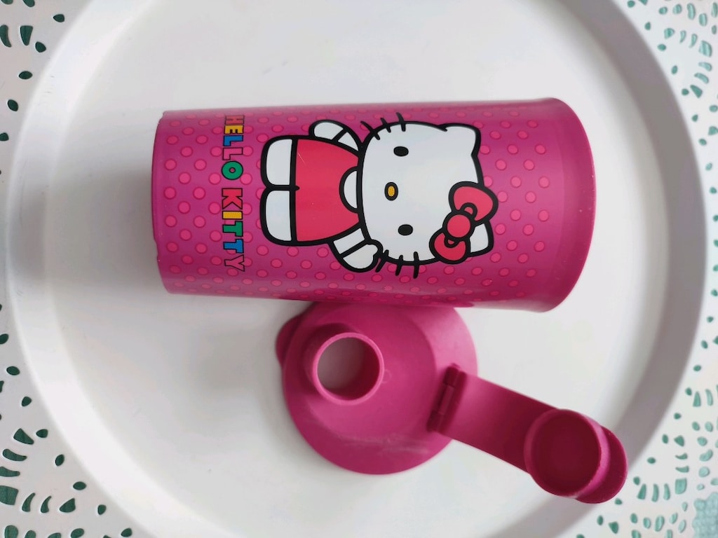 Tupperware Hello Kity Kapaklı Bardak 330 ml - 5