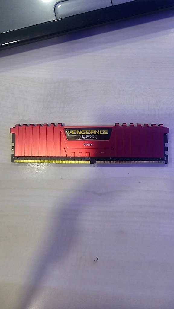 Vengeance 8GB DDR4 PC RAM SOĞUTMALI - 2