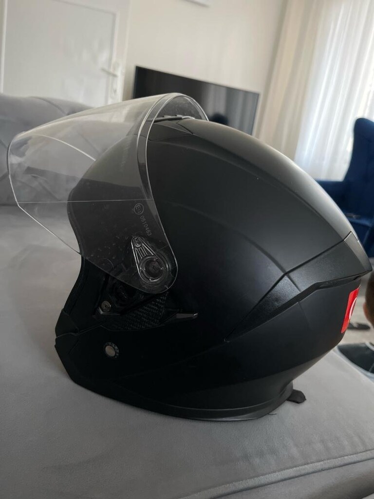 kask güneş gözlüklü - 3