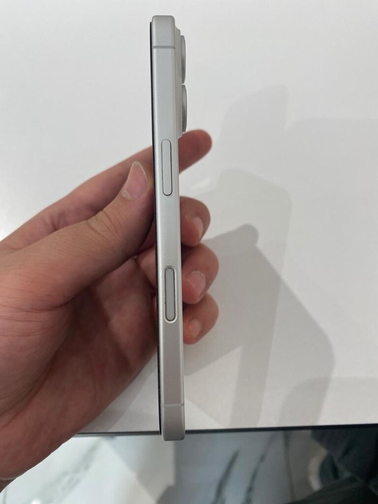 Temiz kullanılmış Sıfır ayarında iPhone 16 - 5