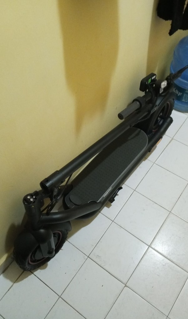Siyah Elektrikli Scooter - 2