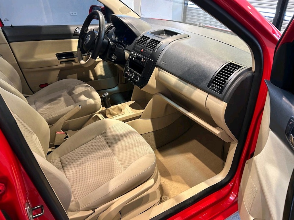 POLO 2005 md. HATASIZ saf benzinli 132.000 km. - 6