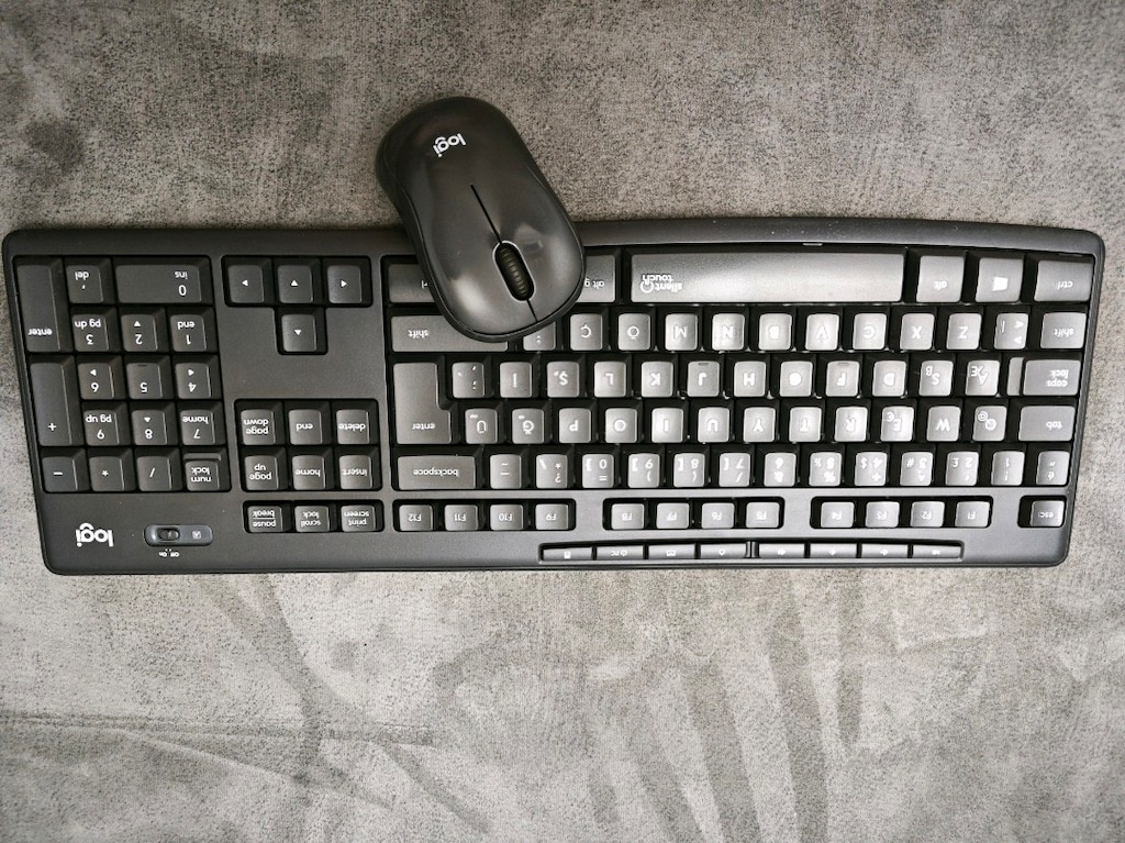Logitech MK295 Sessiz Klavye Mouse Seti - 2