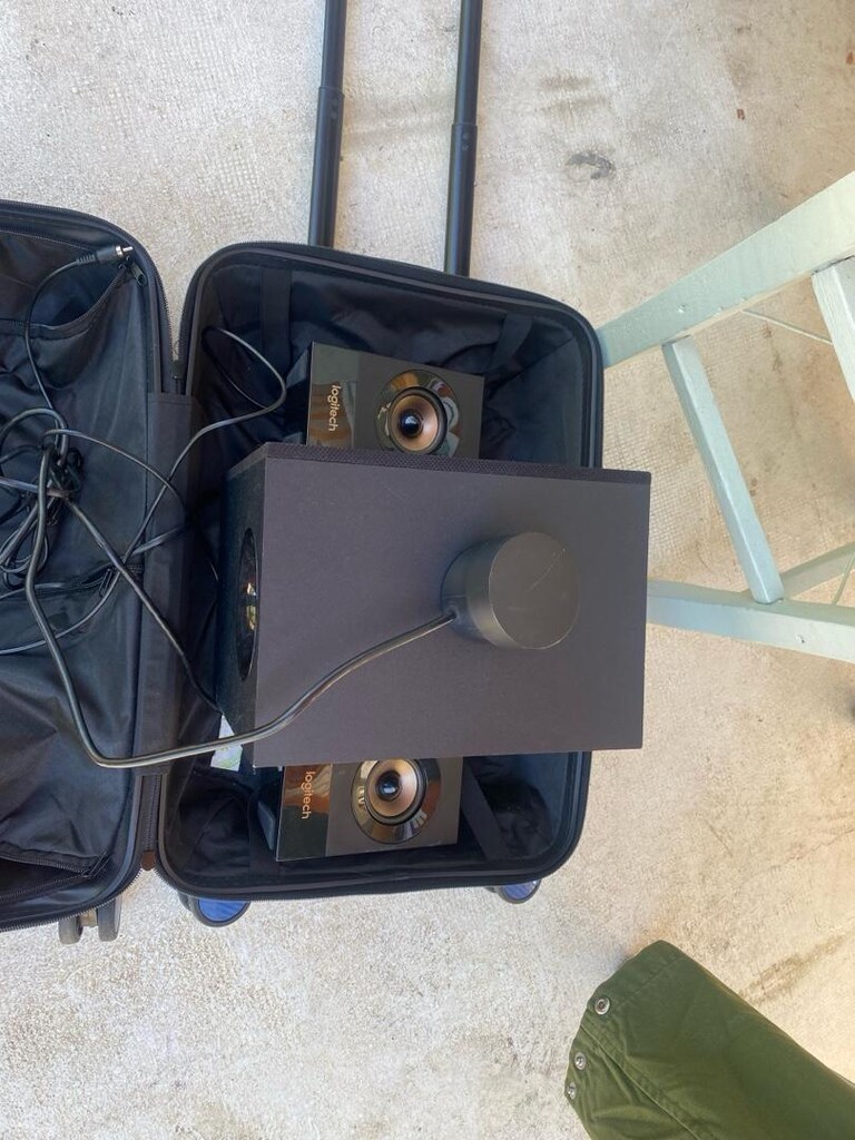 Logitech Z533 - 4