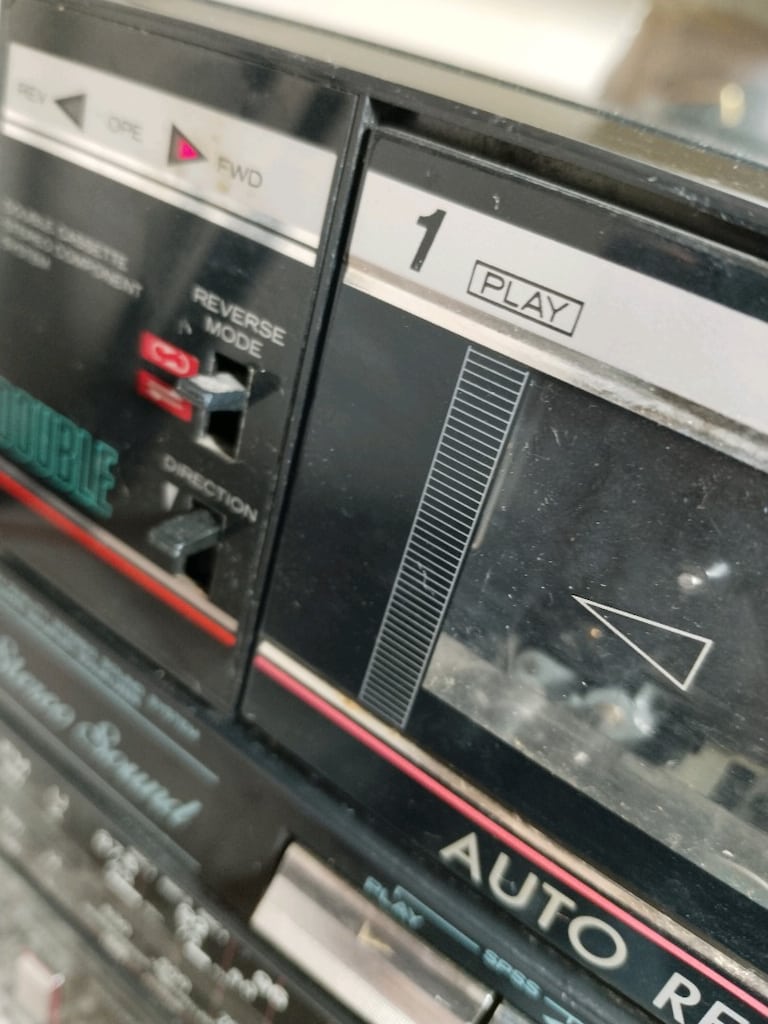 HİTACHİ - TRK - W550E - MARKA VE MODEL NUMARALI RADYO CİFT KASETÇALAR - 6