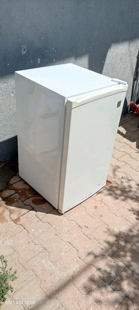 Mini Buz Dolabı - 8