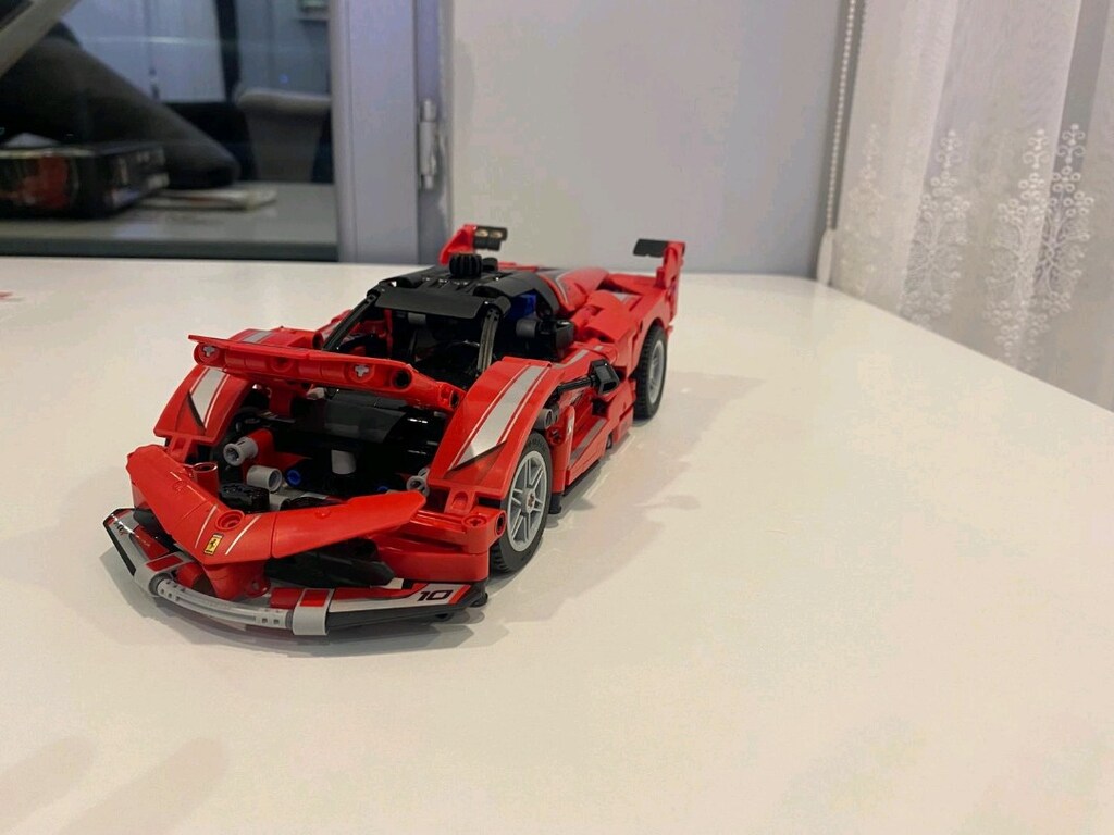 FERARRİ FXX K LEGO TECHNIC - 7