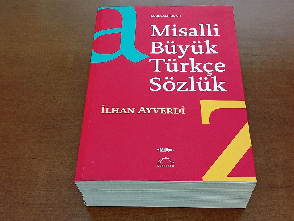 TÜRKÇE SÖZLÜK DEV BOYUTTA - 12