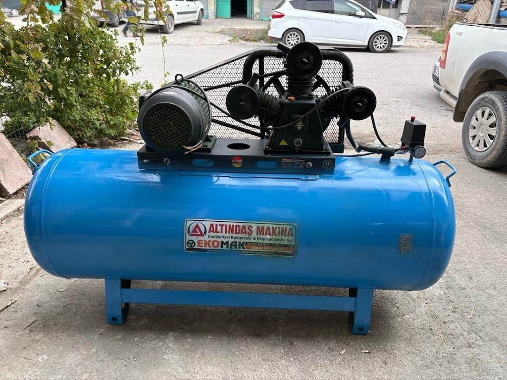 10 HP 500 litre kompresör - 4
