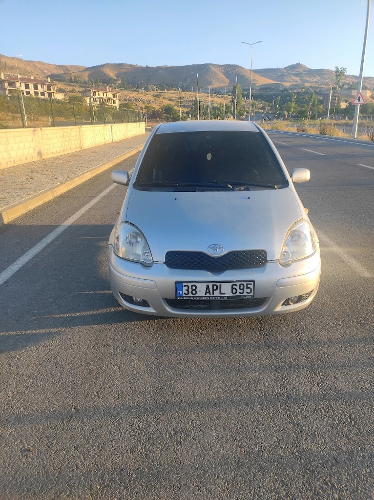 1.3 Yaris arayana - 3