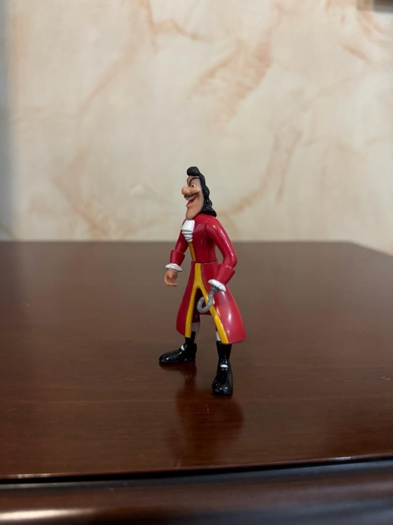 Disney Peter Pan Kaptan Kanca Aksiyon Figür Oyuncak - 3