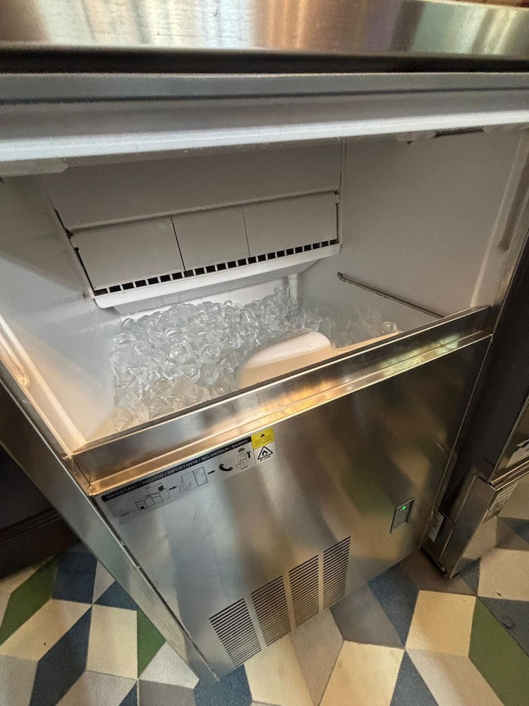 öztiryakiler okb46a hazneli buz makinesi (4 aylık sıfır ayarında) - 2