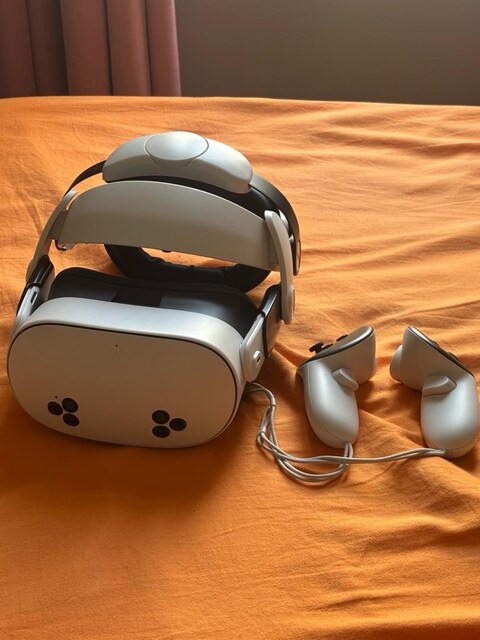 META QUEST 3s 128GB + Headstrap