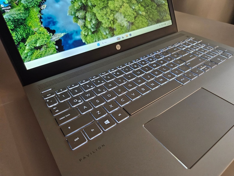HP İ5 8.NESİL + 12 GB RAM+ 2 GB EKRAN KARTI+ FULL HD - 2