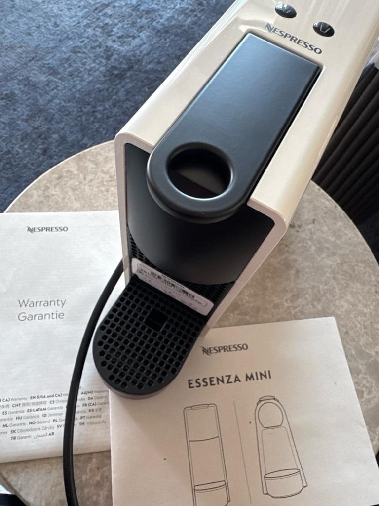 Nespresso Essenza Mini C30 - 3