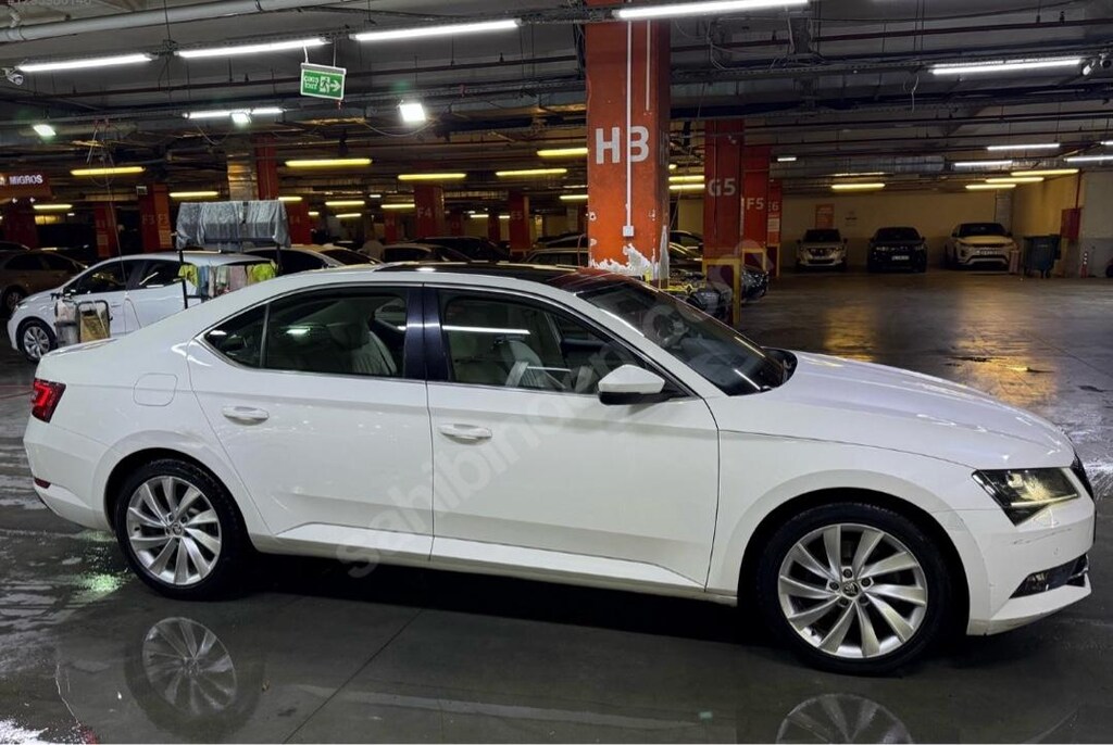 2015 model ilk sahibinden temiz Skoda süper B - 2