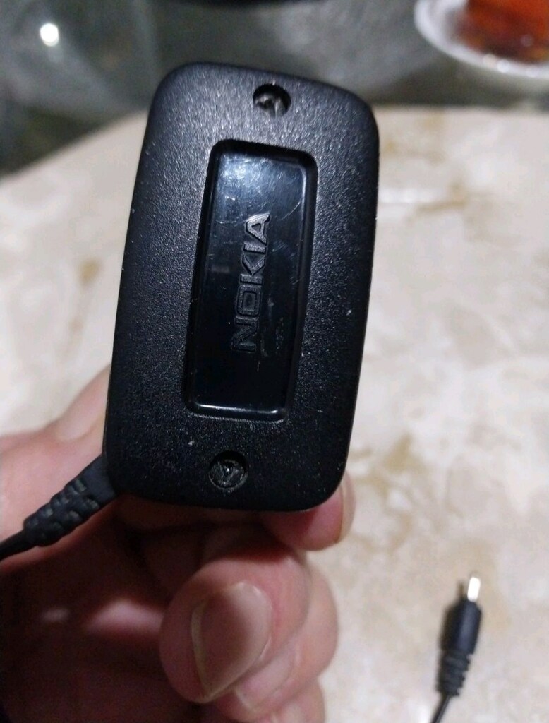 Nokia Orijinal İnce Uçlu Şarj Cihazı - 3