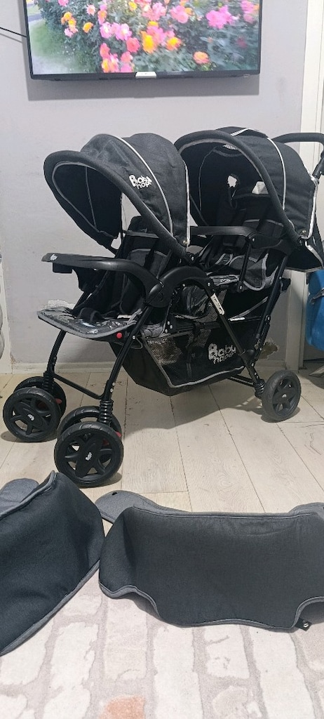 İkiz bebek arabası
