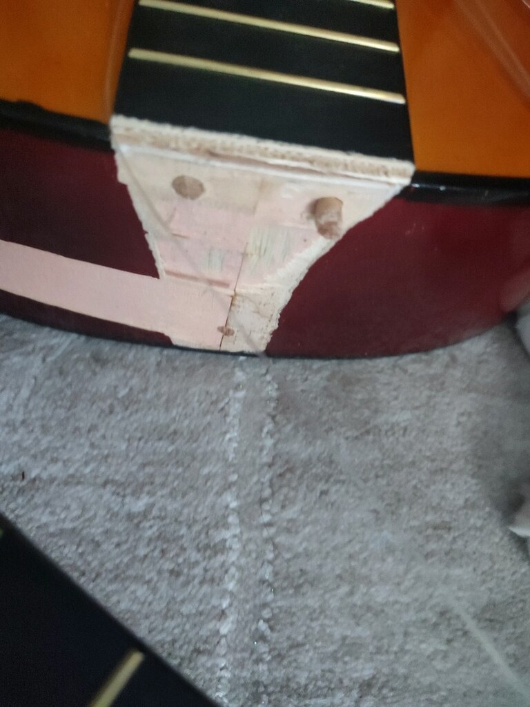 kırık Gitar - 3