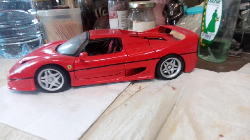 1/18 Maisto Ferrari F50 - 3