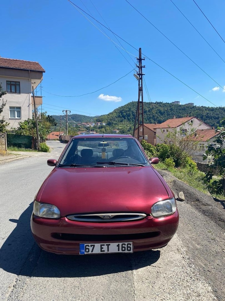 Ford ESCORT