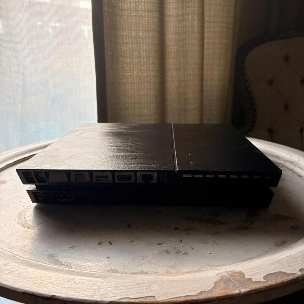 Play Station 4 Slim 1 TB SAHİBİNDEN - 3
