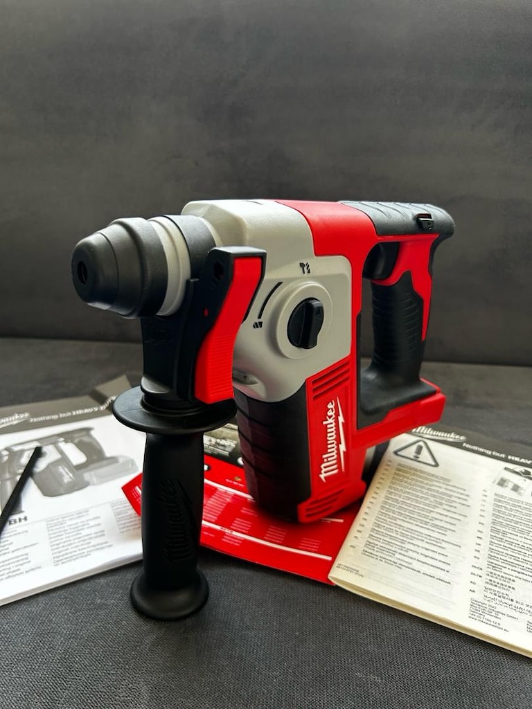 Milwaukee Kırıcı Delici M18 - 3