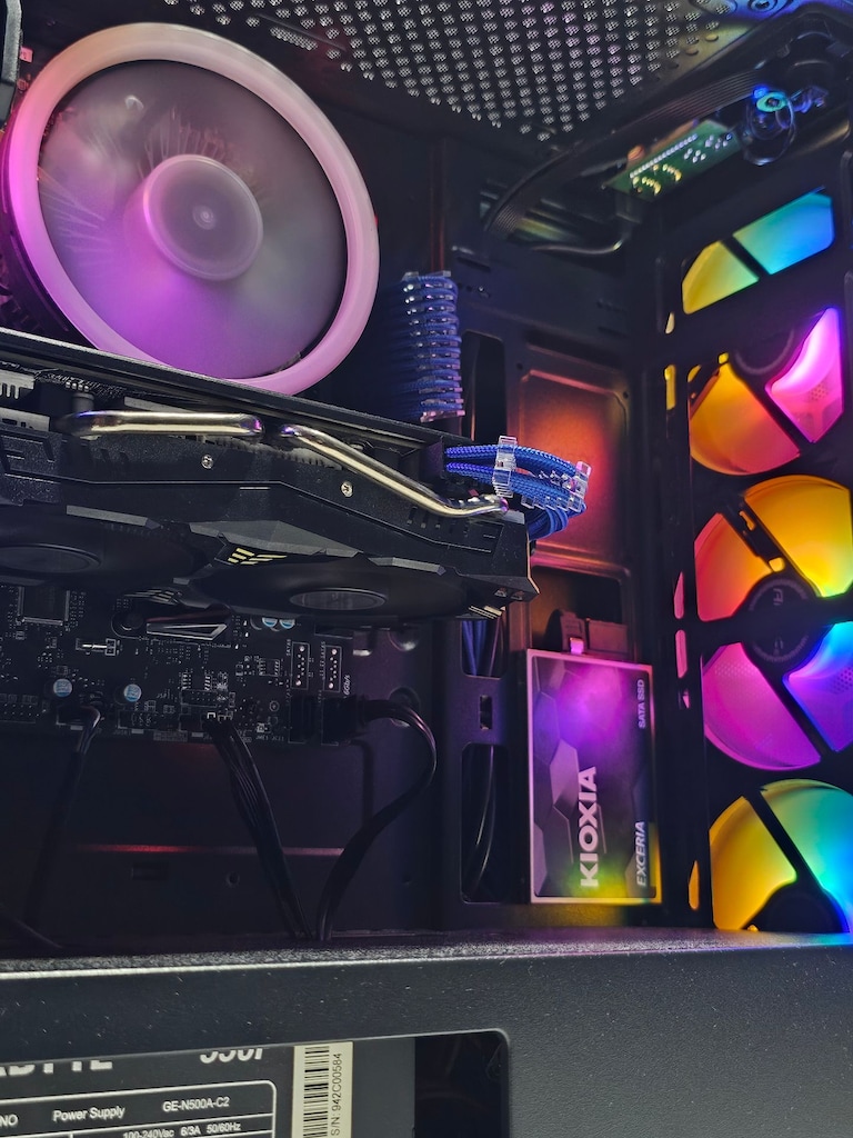 i5 6500 - GTX 1060 3GB - 16GB RAM - 480GB SSD - 4