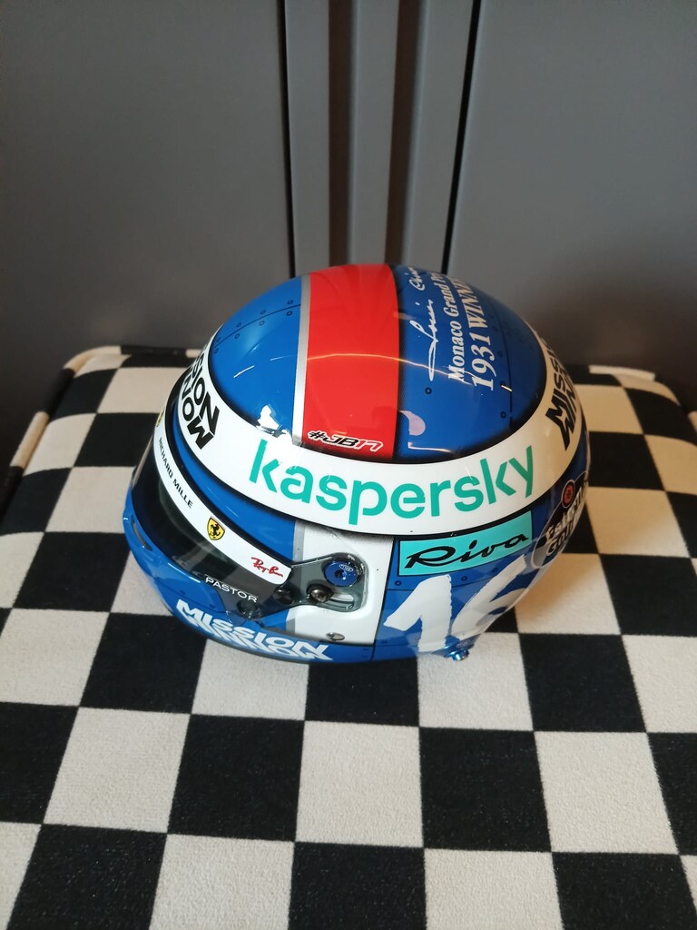 Leclerc 2021 Monaco Ferrari Formula 1 F1 1:2 Model Kask - 5