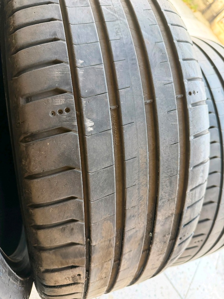 235 40 19 Michelin 2024 tarih - 5