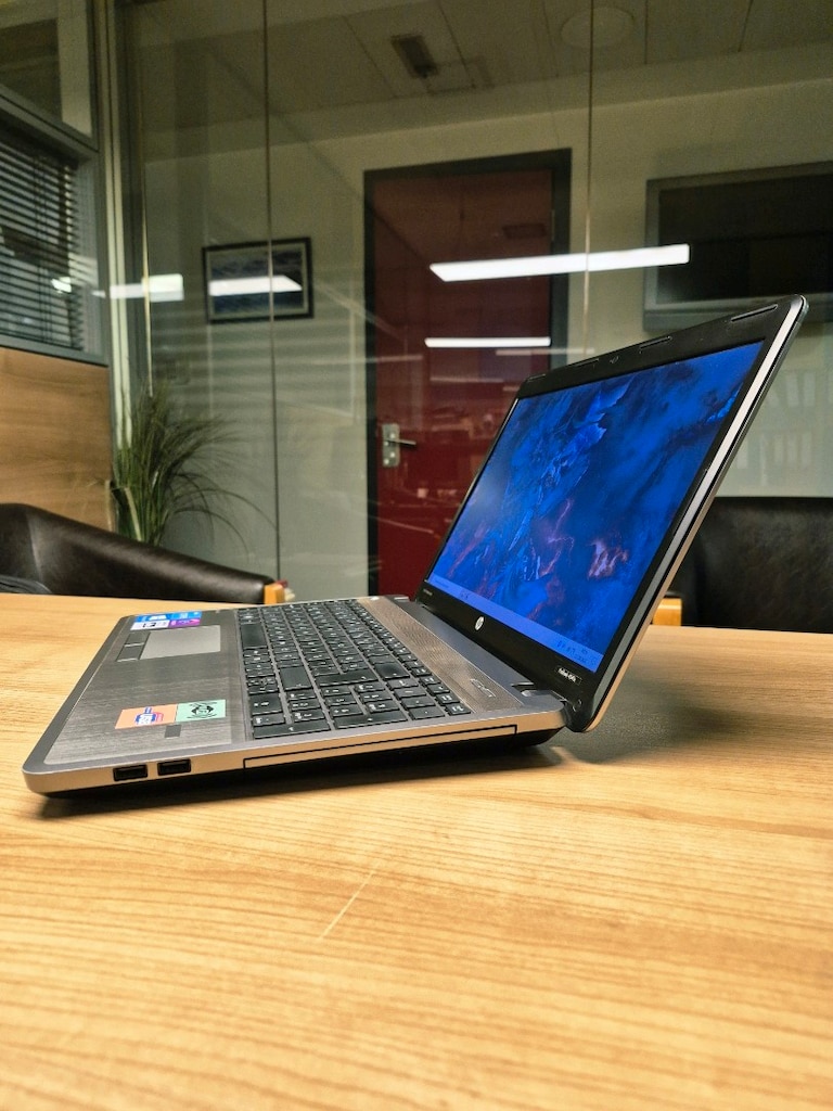 Laptop HP i3 İşlemci 240GB SSD Harici Ekran Kartlı Pili Yeni - 4