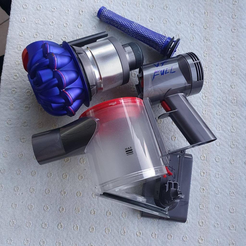 OKU : Dyson v7 şarjlı süpürge PARÇALARI - KUSURSUZ