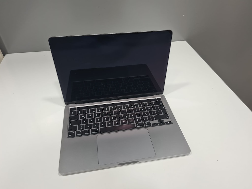 MACBOOK PRO M2 + TOUCHBAR-PİL SAĞLIĞI %84 +16 GB RAM +500 GB SSD - 3