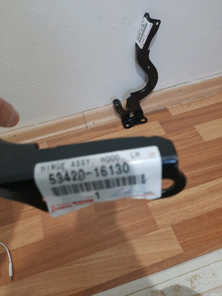 toyota corolla cross kaput menteşesi - 2