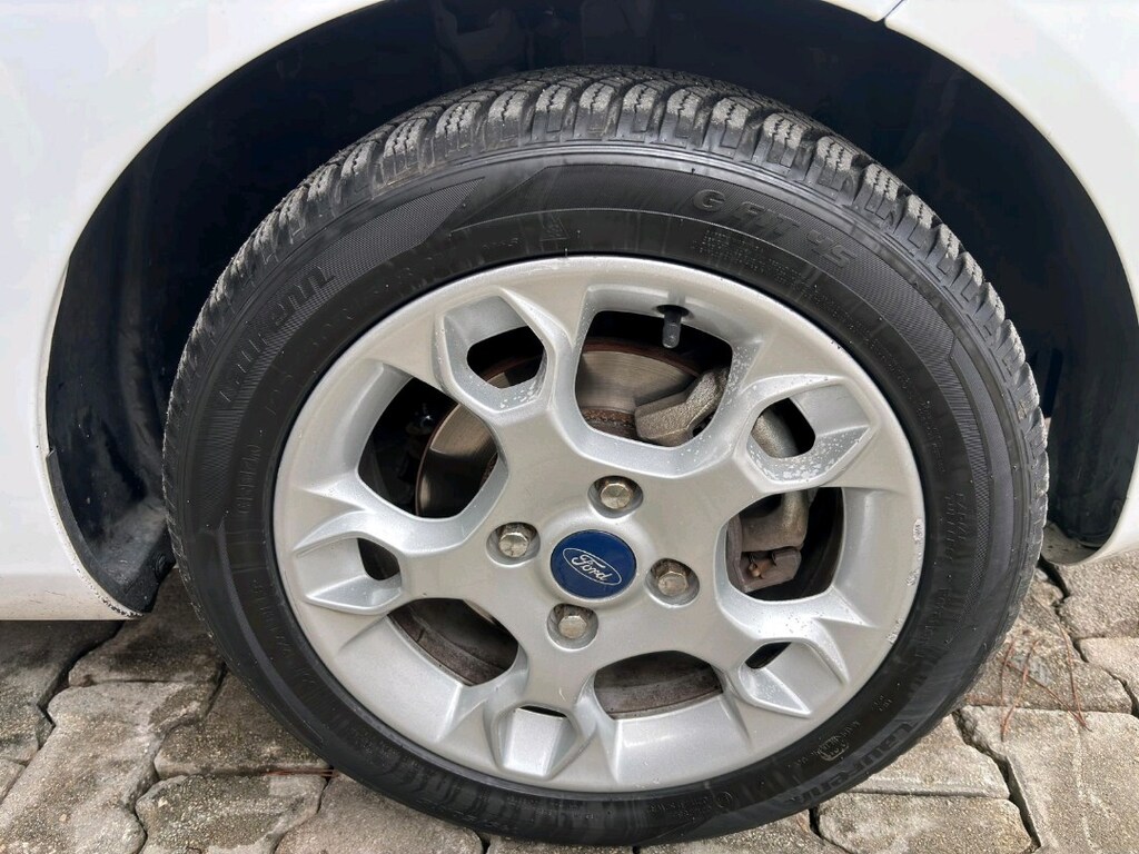 2012 fiesta titanium + - 9