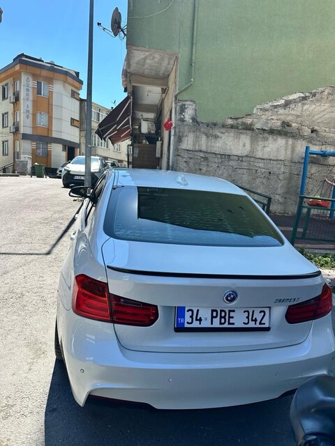 BMW 320i