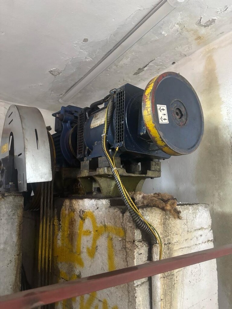 faal durumda arl 300 a drive serisi 7.5 kv takım - 8