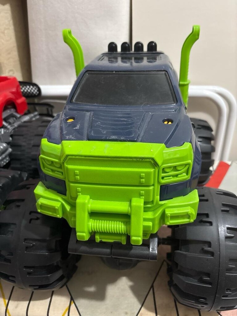 Büyük boy Monster Truck Jeep 2 adet - 2